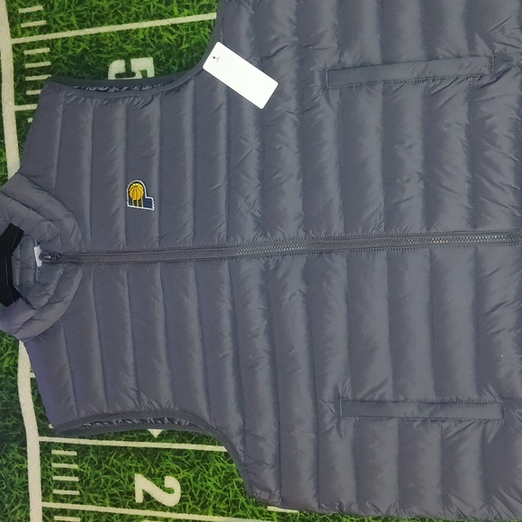Indiana Pacers Full Zip Puffer Vest Jacket Winter Coat NWT - Picture 5 of 5